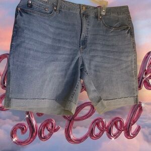 Seven7 ladies relaxed Bermuda shorts size 16 NWT